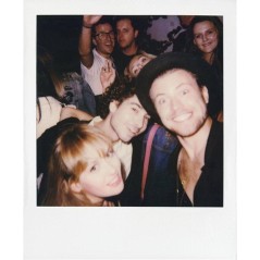 Polaroid i-Type Color Instant Film ASA 640 - Capture Life's Moments with Vibrant Images!